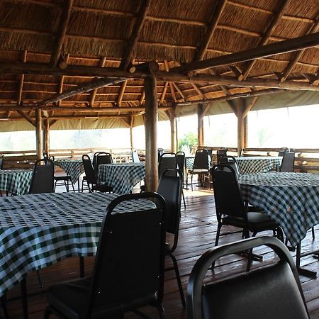 Sky Beach Hotel Entebbe Exterior foto