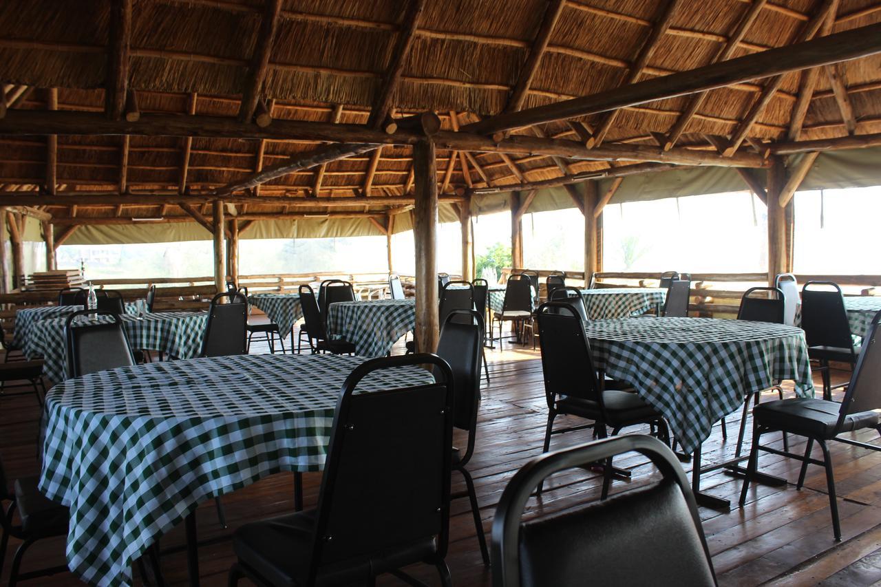 Sky Beach Hotel Entebbe Exterior foto